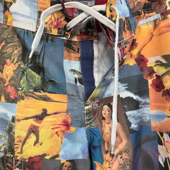 Solitude Hawaiian Collage Swim Trunks Men’s Size 36 - Picture 4 of 6